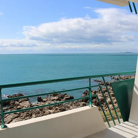 Vue Feerique Sur La Mediterranee